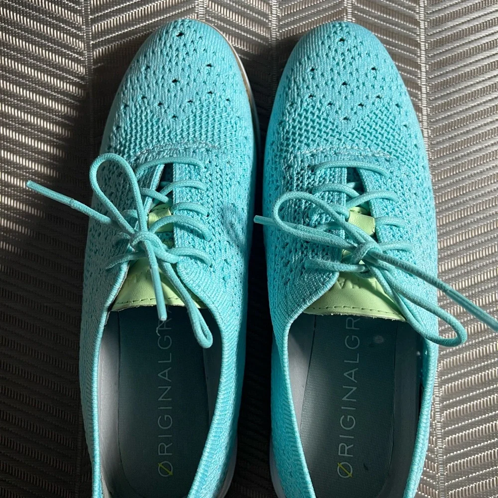 CLEARANCE - ANY 2 PAIRS OF SHOES $35 Cole Haan Women's Flats Size 6.5 - Picture 2 of 4